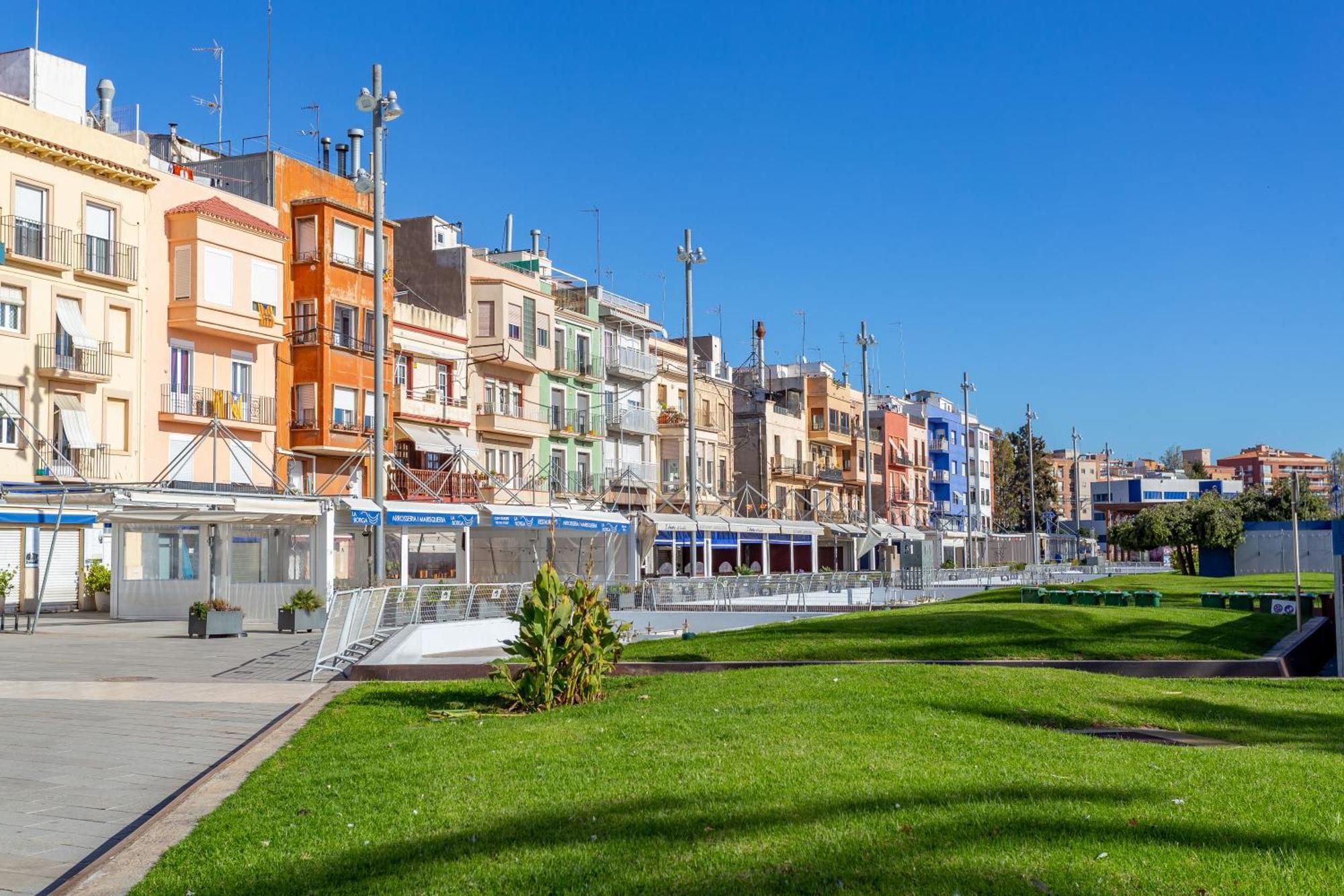 Cosy Apartment. 10min Walk To The & Train Appartement Tarragona